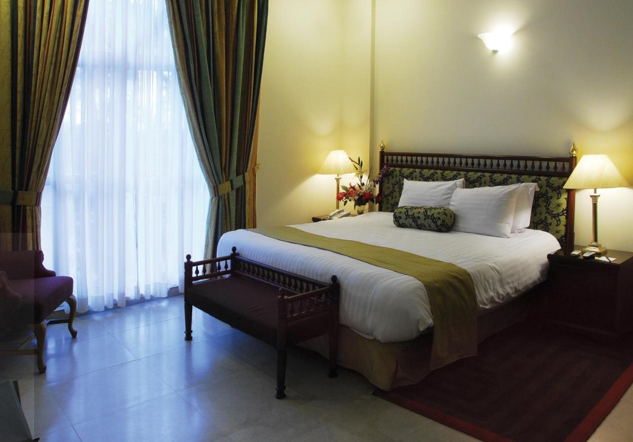 Avari Xpress, Islamabad Равалпинди Екстериор снимка