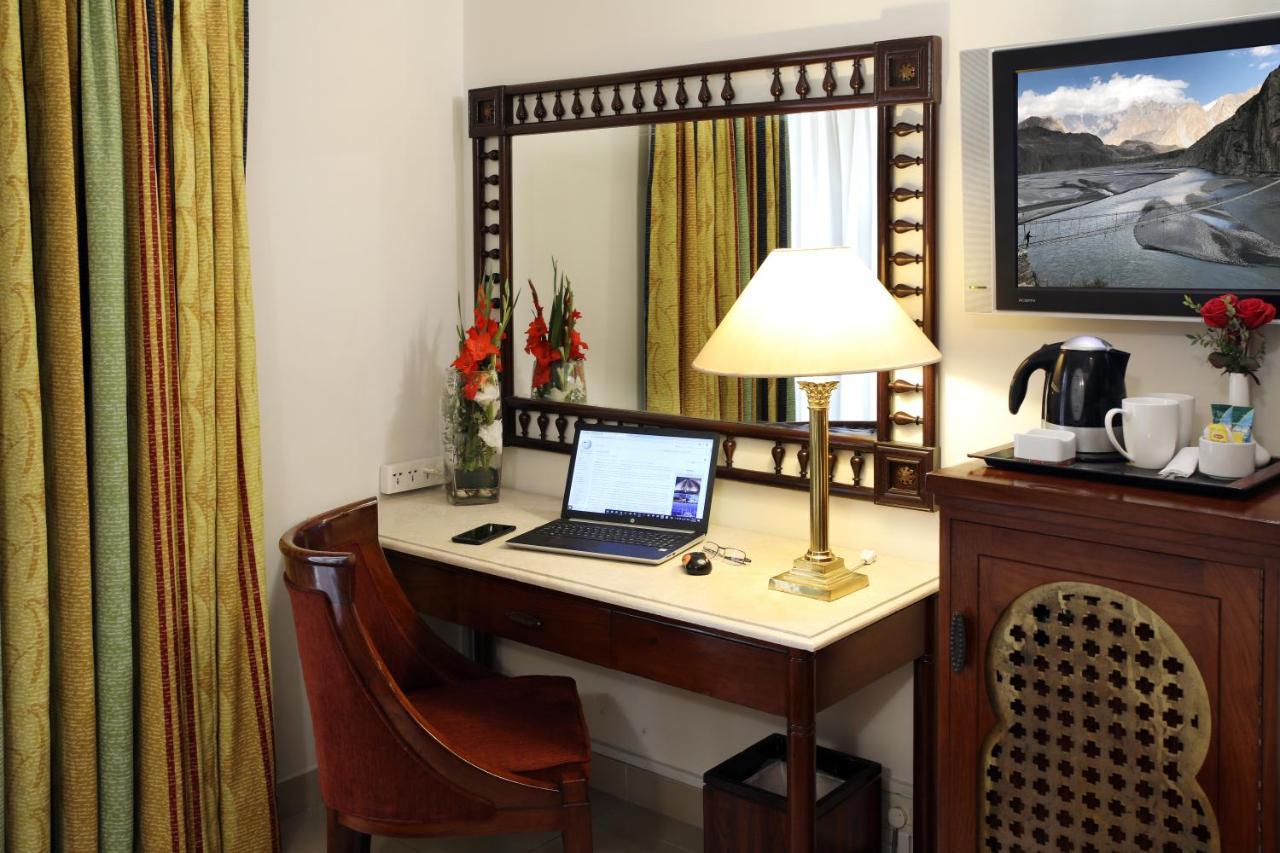 Avari Xpress, Islamabad Равалпинди Екстериор снимка